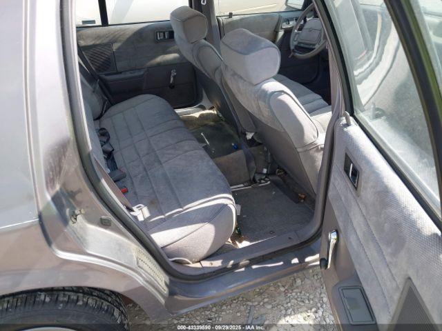 Plymouth Acclaim Image 9