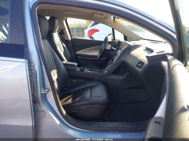 Chevrolet Volt Image 17