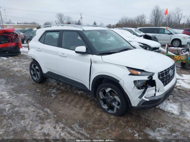  Salvage Hyundai VENUE