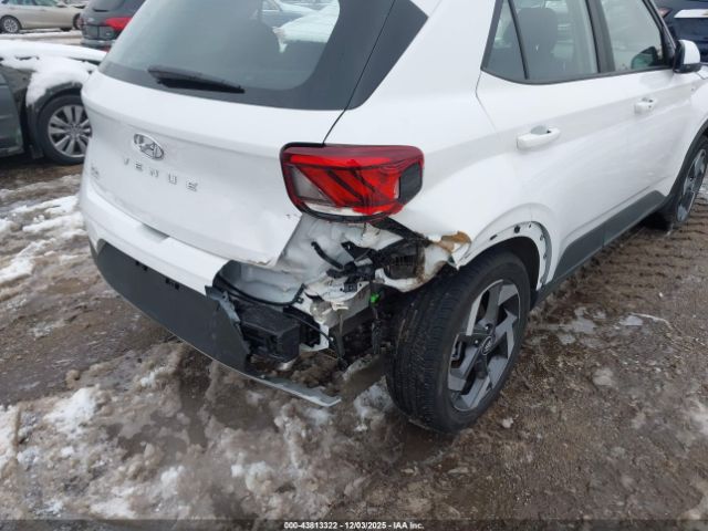 Hyundai VENUE Sel Image 15