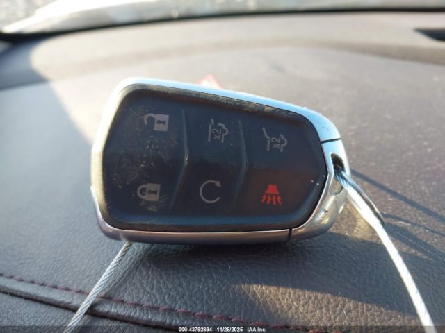 Cadillac Escalade Standard Image 2