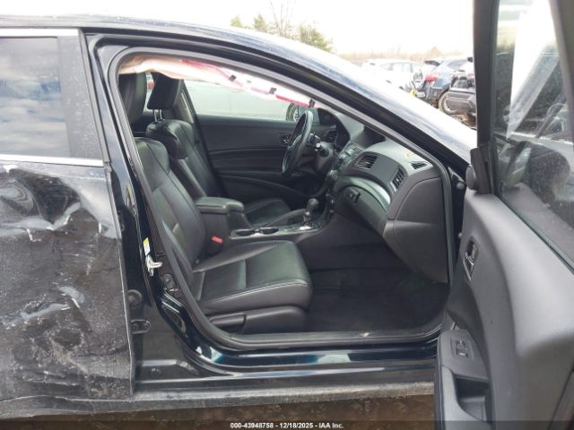 Acura ILX 2.0l Image 13