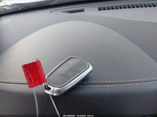 Cadillac SRX Luxury Collection Image 15