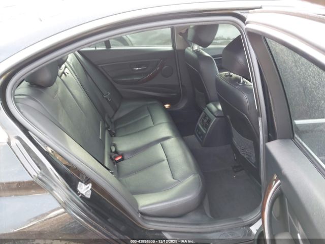 BMW 3 Series Xdrive Image 8