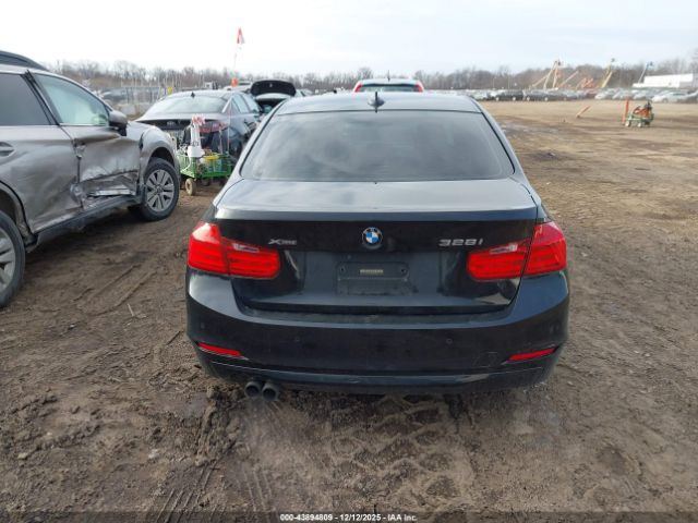 BMW 3 Series Xdrive Image 14