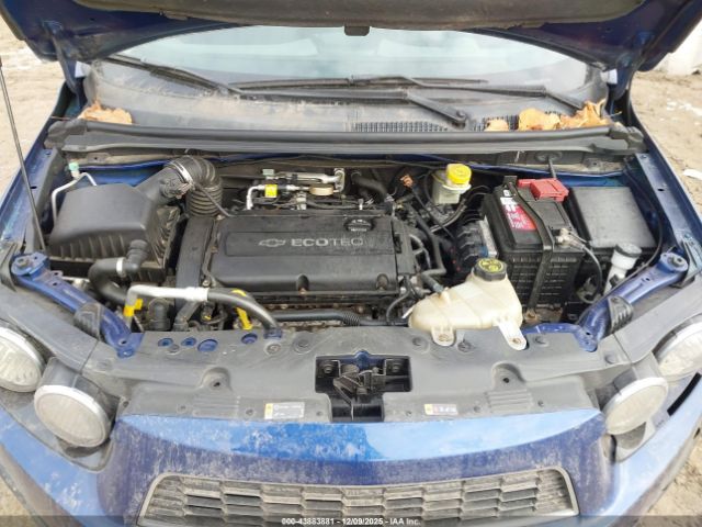 Chevrolet Sonic Lt Auto Image 8