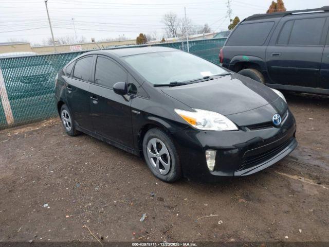  Salvage Toyota Prius