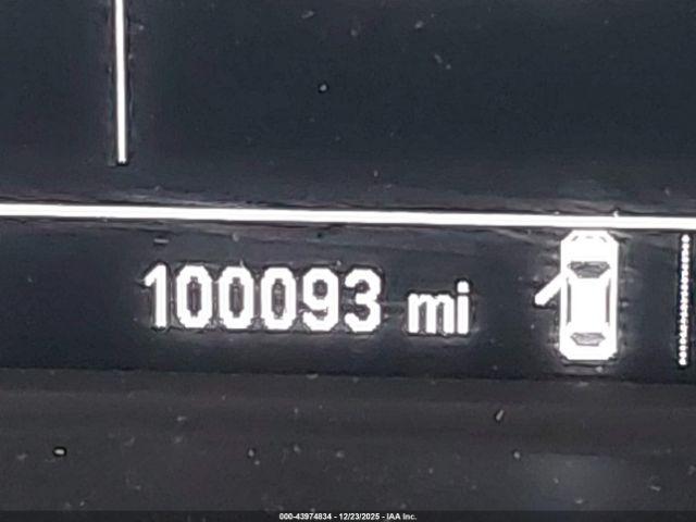 Chevrolet Cruze Premier Auto Image 10