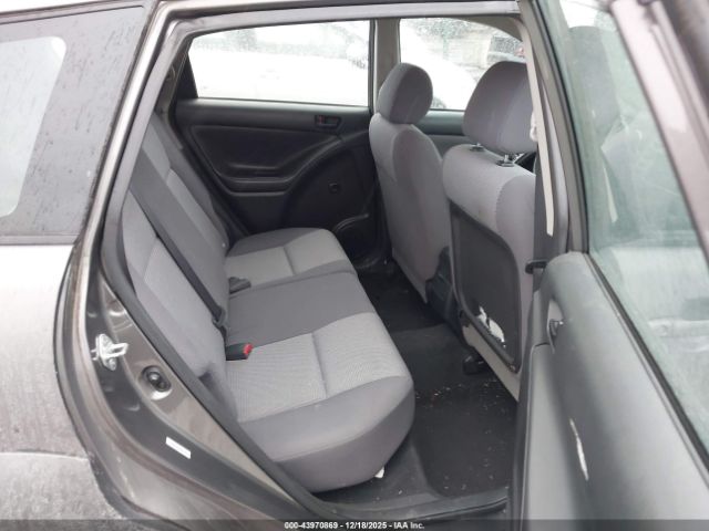Pontiac Vibe Image 3