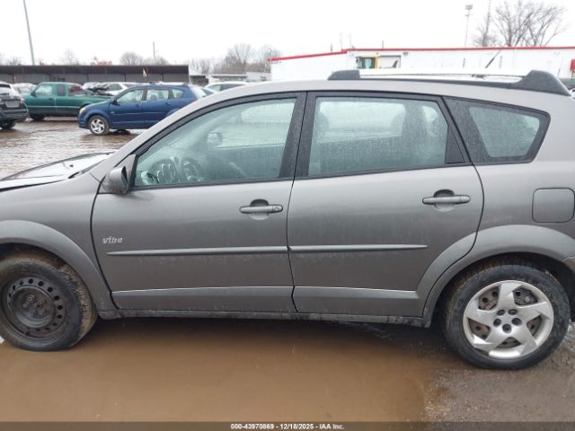 Pontiac Vibe Image 15