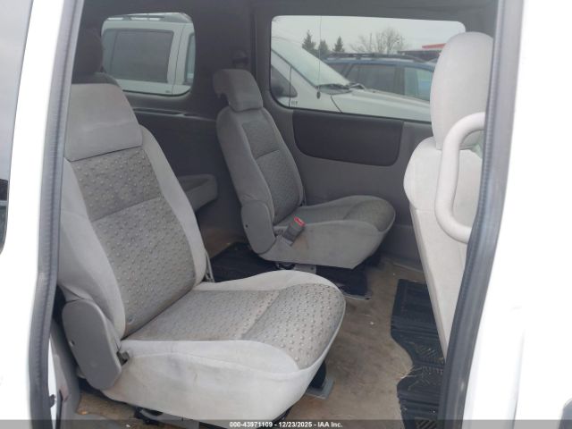 Chevrolet Uplander Ls Image 3