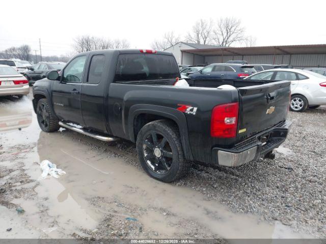 Chevrolet Silverado 1500 Lt Image 3
