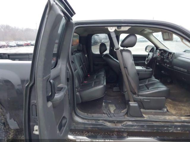 Chevrolet Silverado 1500 Lt Image 8