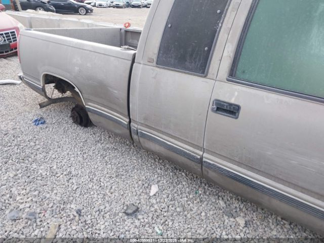 Chevrolet C1500 Fleetside Image 4