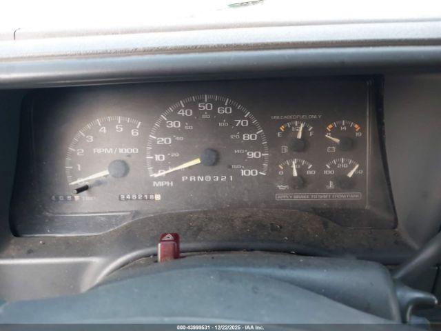 Chevrolet C1500 Fleetside Image 7