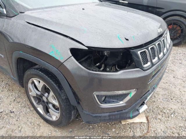 Jeep Compass Limited 4x4 Image 6