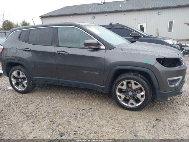 Jeep Compass Limited 4x4 Image 9