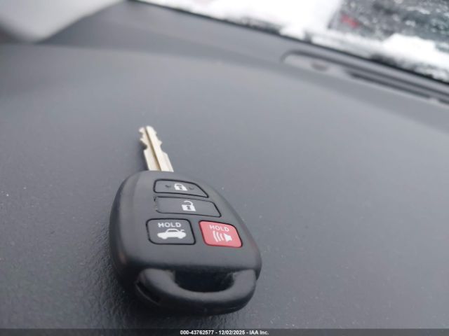 Toyota Corolla Se Image 9