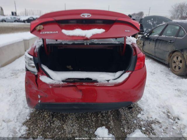 Toyota Corolla Se Image 12