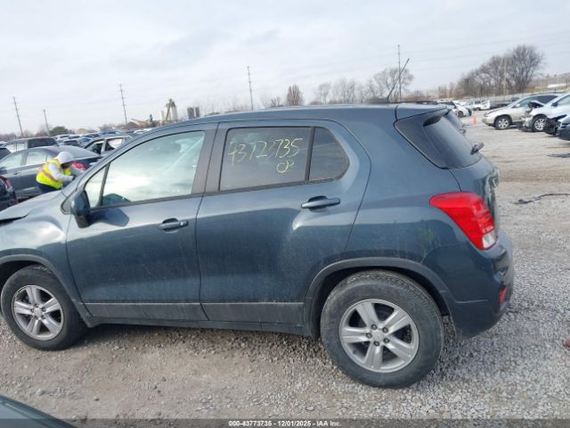Chevrolet Trax Fwd Ls Image 2