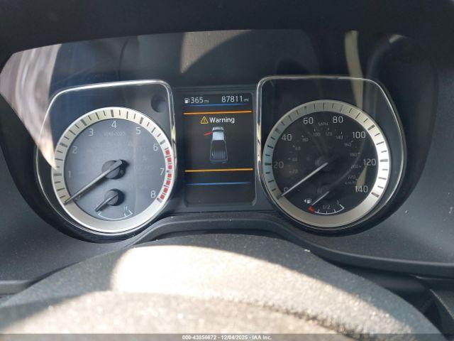 Nissan Titan Sv Image 5