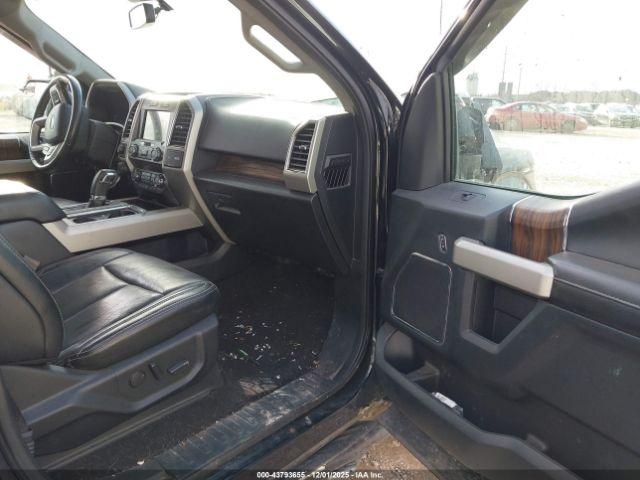 Ford F-150 Lariat Image 2