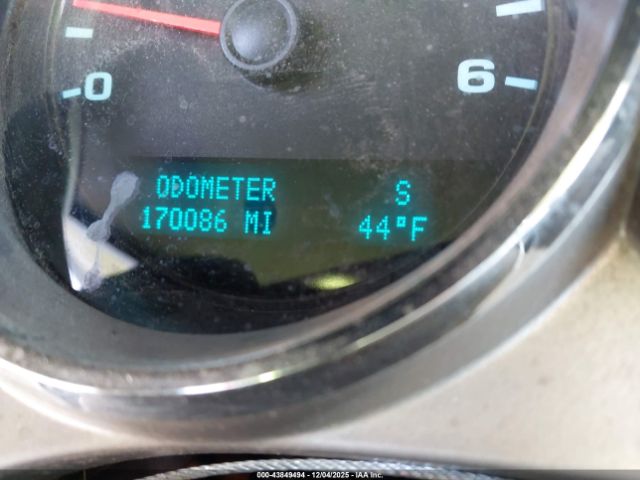 Chevrolet Silverado 1500 Lt Image 2