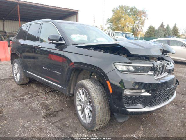 Salvage Jeep Grand Cherokee