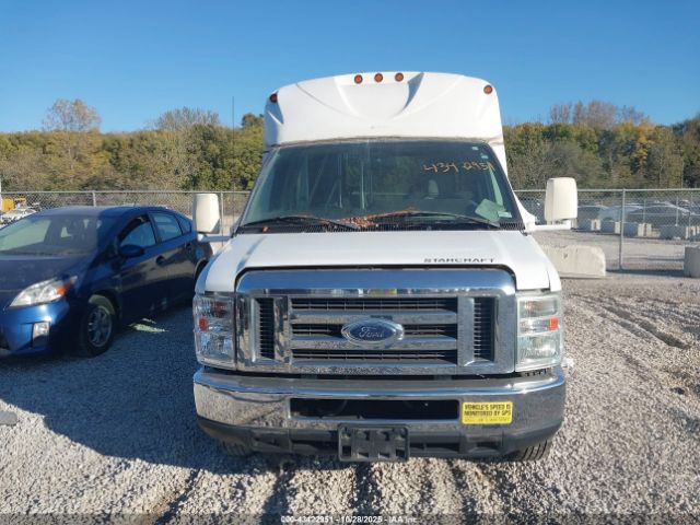 Ford E-350 Image 14