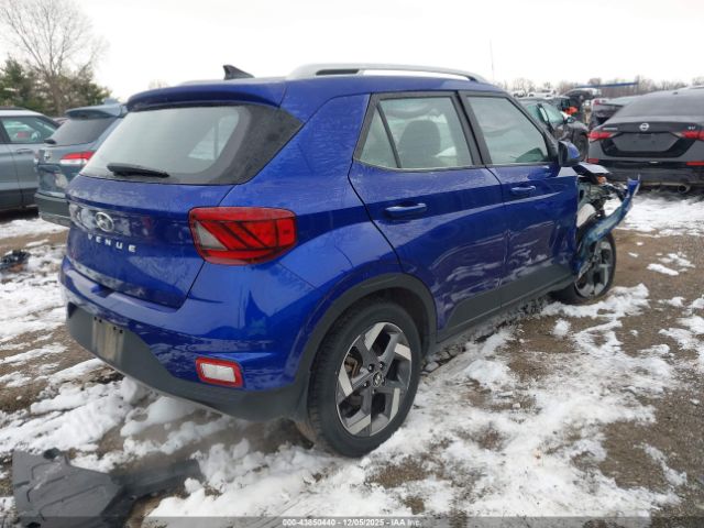 Hyundai VENUE Limited Image 13