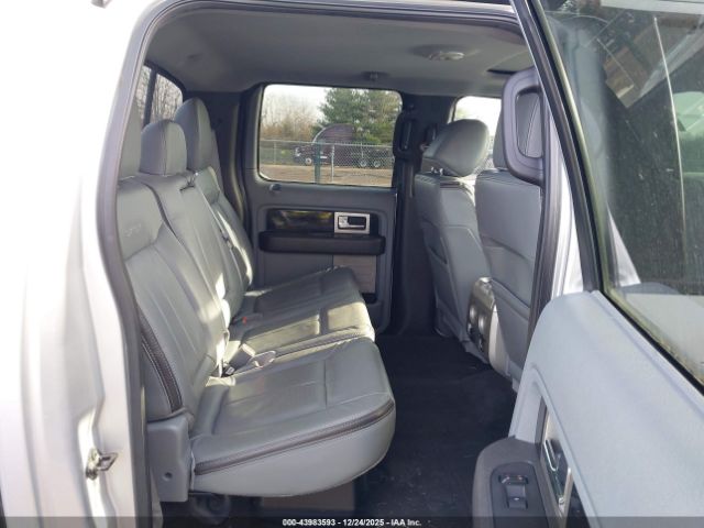 Ford F-150 Platinum Image 10