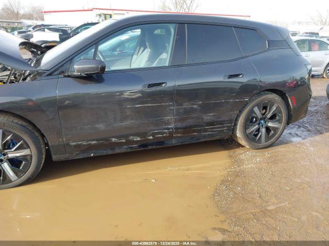 BMW iX Xdrive50 Image 17