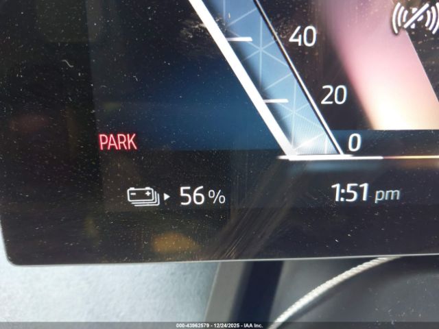 BMW iX Xdrive50 Image 4