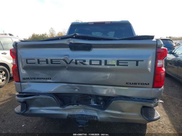 Chevrolet Silverado 1500 4wd  Short Bed Custom Image 5