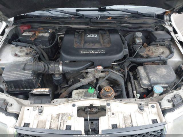 Suzuki Grand Vitara Image 7