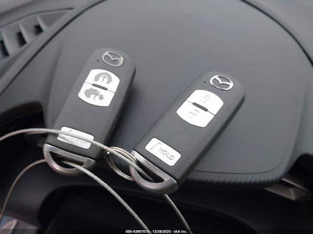 Mazda Mazda3 I Touring Image 10