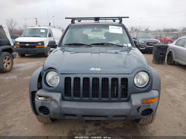 Jeep Liberty Sport Image 12