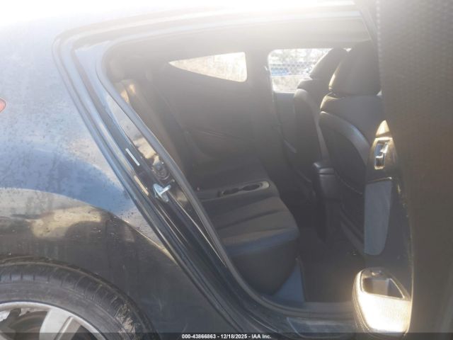 Hyundai VELOSTER Image 16