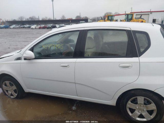 Chevrolet Aveo 1lt Image 13