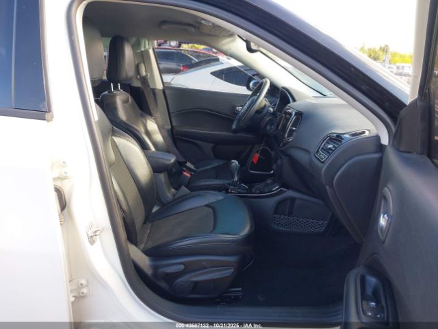 Jeep Compass Altitude 4x4 Image 17