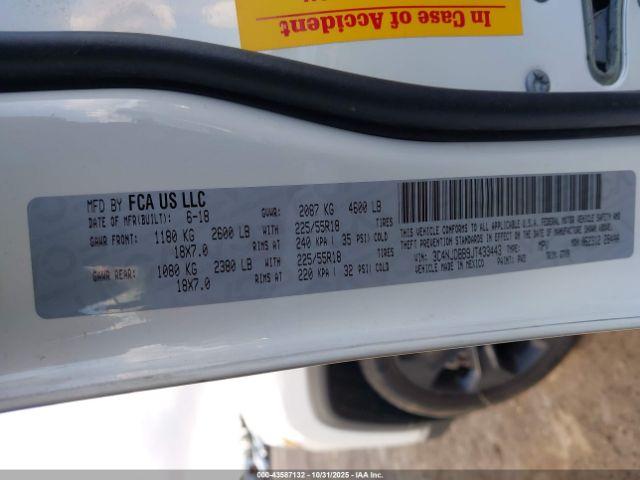 Jeep Compass Altitude 4x4 Image 8