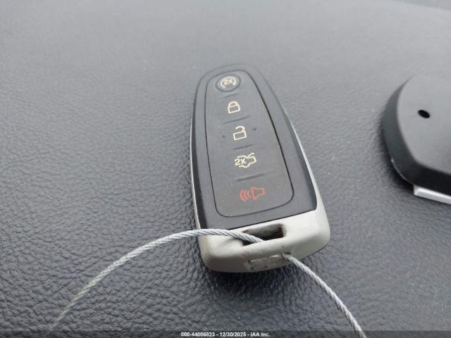 Ford Taurus Limited Image 4