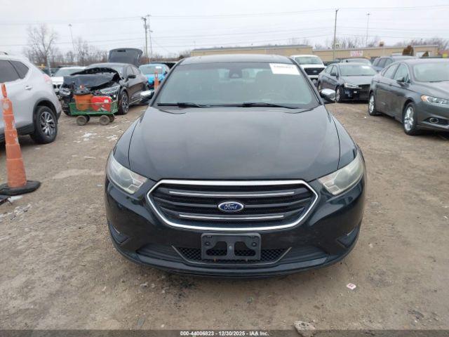 Ford Taurus Limited Image 13