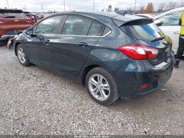 Chevrolet Cruze Lt Auto Image 3