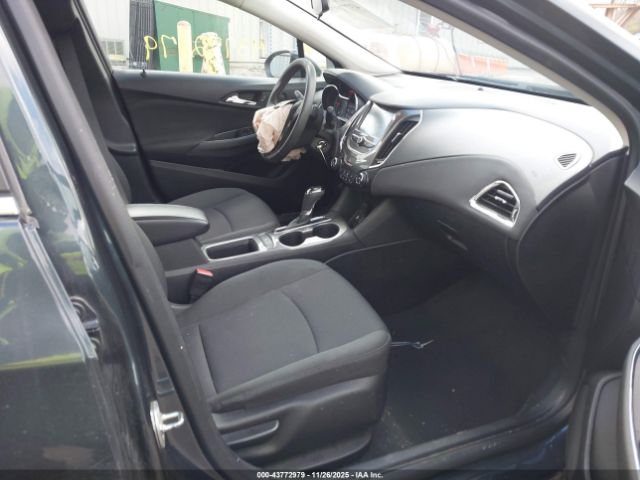 Chevrolet Cruze Lt Auto Image 4