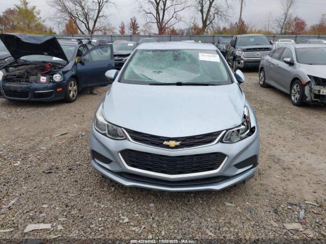 Chevrolet Cruze Ls Auto Image 8