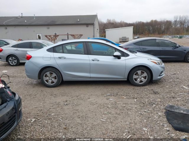 Chevrolet Cruze Ls Auto Image 11