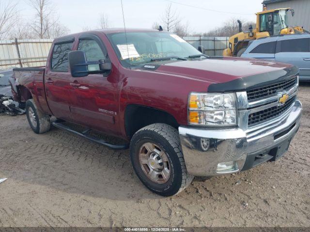  Salvage Chevrolet Silverado 2500
