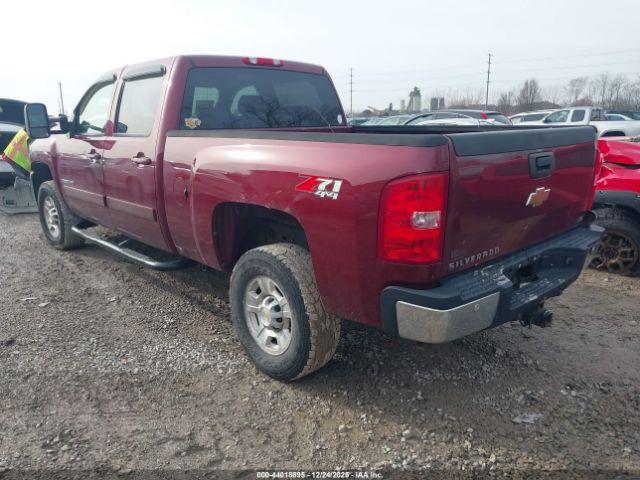 Chevrolet Silverado 2500 Ltz Image 14