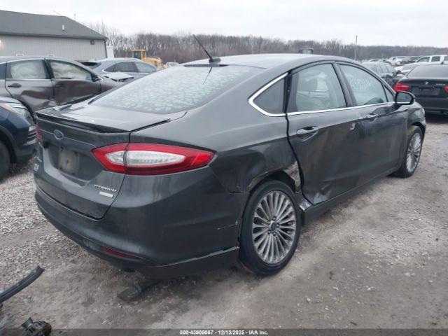Ford Fusion Titanium Image 11